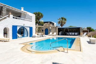 280 m² Villa