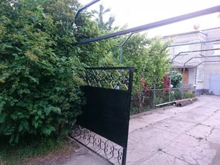 продам двухэтажный дом в