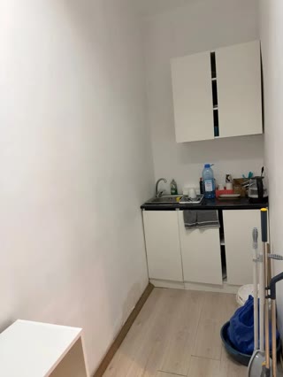 Universal commercial space for rent in Vake