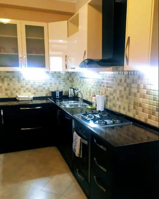 ქირავდება 2 ოთახიანი ბინა საბურთალოზე