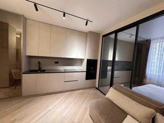 Продаж 1-кімнатної квартири в ЖК Delmar на Печерську, Центр Київа