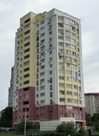 Продам 3к квартиру Салтовка, 605мкр-н