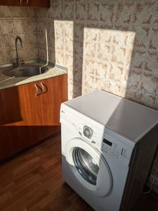 Продам 1 кімнатну квартиру на Нових Домах