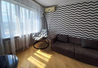 Продається простора та функціональна «євродвушка» 52.4 м² на Харківському шосе
