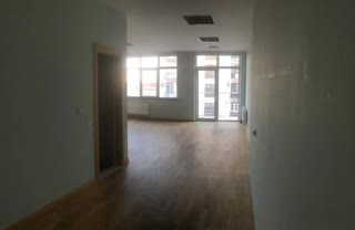 Commercial office space for rent in Mtatsminda