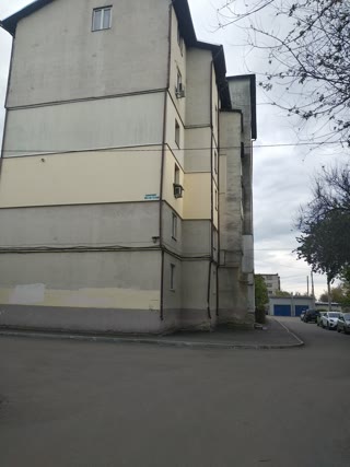 Продам 2-х этажную квартиру Новые Дома