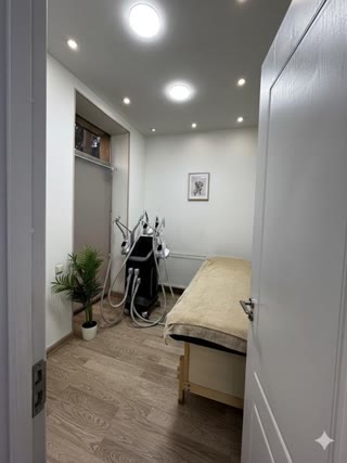 Universal commercial space for rent in Saburtalo