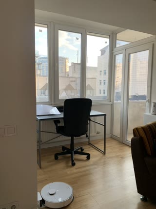 Sale of a 2-room apartment in the Center of Kyiv near Arsenalna metro