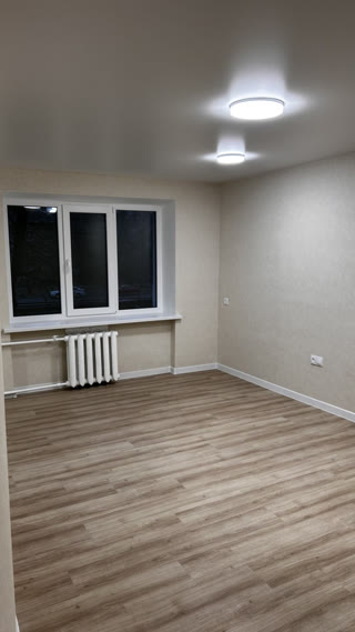 Продаж 1к квартири 33 кв. м Дарницька площа