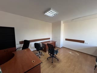 ქირავდება საოფისე ფართი საბურთალოზე