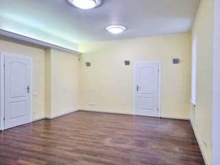 Продаж 2-кімнатної квартири-офіс в центрі Києва біля метро Олімпійська