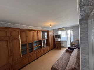 Продається 3-кімнатна квартира, метро Теремки, Голосіївський
