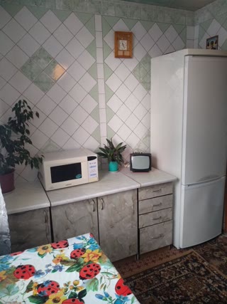 Продається 3-кімнатна квартира біля Аеропорту