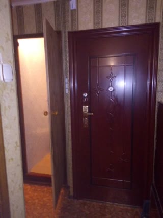 Продам срочно трьохкімнатну квартиру