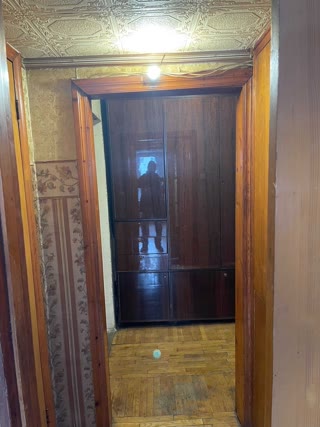 Продаж 3-кімнатної квартири біля метро Вирлиця та Харківська