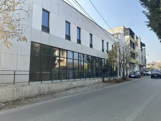 Universal commercial space for rent in Didi Digomi