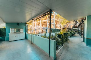 Universal commercial space for rent in Sololaki