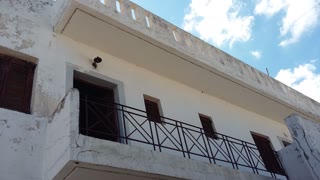 Συγκρότημα διαμερισμάτων 300τ.μ.
