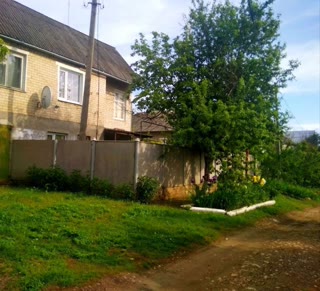 Продам 2-х поверховий будинок в Богодухові