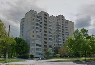 Продаж 4-кімнатної квартири біля метро Академмістечка