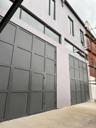 🏭 High-Ceiling 150 sq.m Universal Warehouse & Industrial Space – Airport Highway