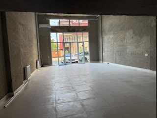 🎯 A strategic and income-ready 66 sq m commercial asset for sale in a building built in 2023.