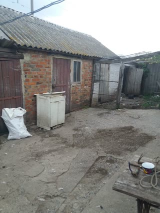 продам добротний будинок