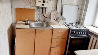 Продам 2к квартиру в Центрі, пл. Поезії