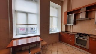 Продається 2-х кімнатна квартира по вул. Саксаганського