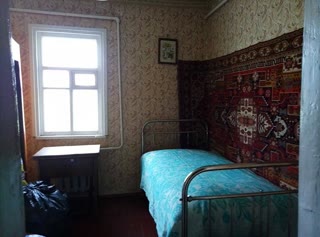 Частний будинок на 2 виходи