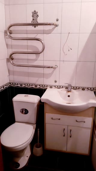 Продам 2к квартиру в Центрі, пл. Поезії