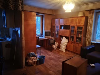 Продам 1-комнатну квартиру по вулиці Клочковській