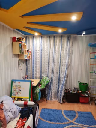 Продам 4х кімнатну квартиру