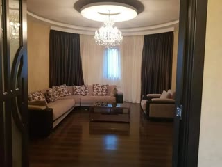 8-room private house for rent in Airport settlement