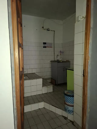 Universal commercial space for rent in Varketili