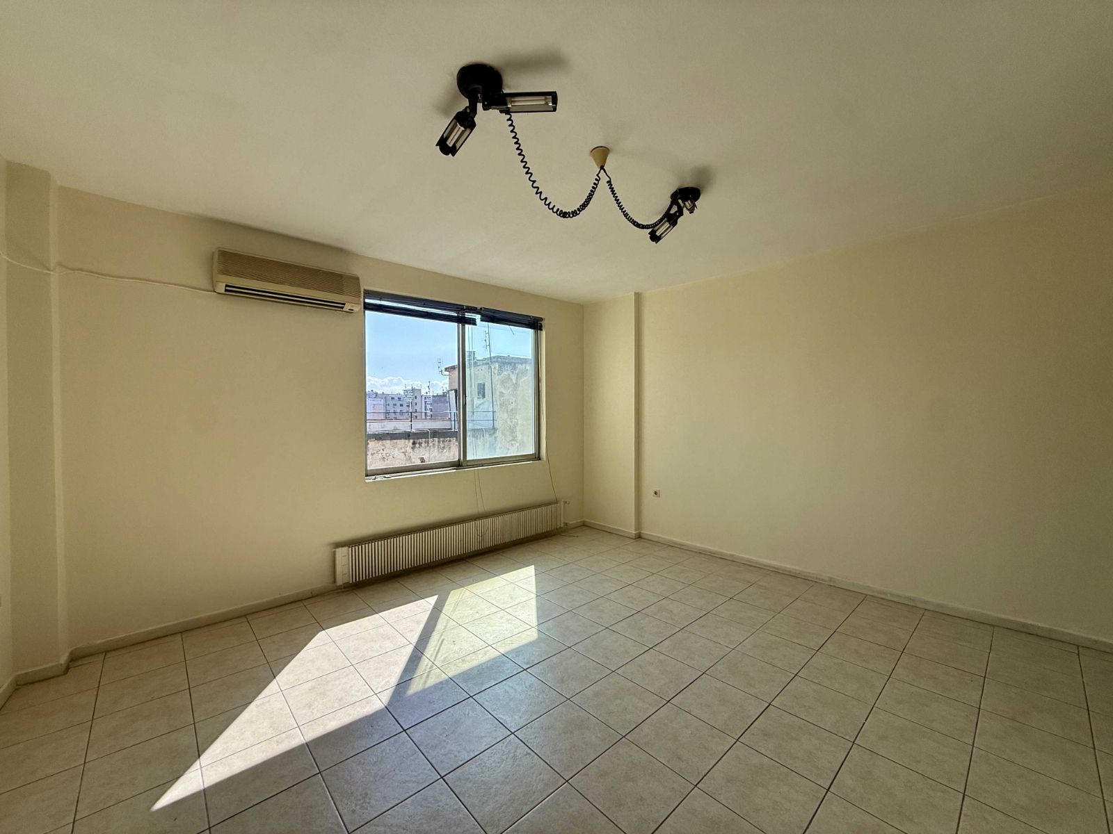 25 m² Office