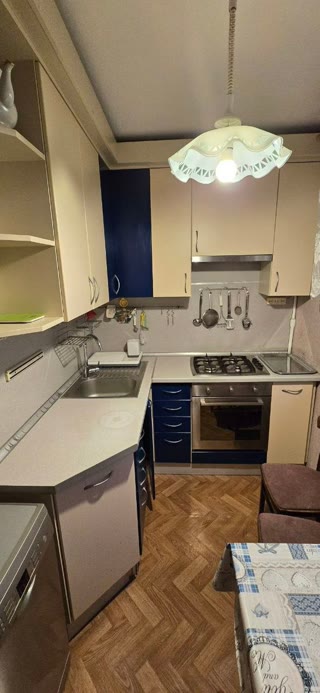 Продам 2к квартиру до м. Студенческая – 1 минута, 522 м/р