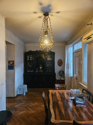Flat for sale in central vake.