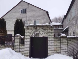 Будинок у Змієві з власним ставком