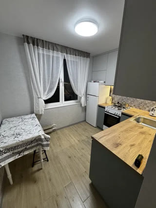 Продам 1 к кв вул. Холодногірська