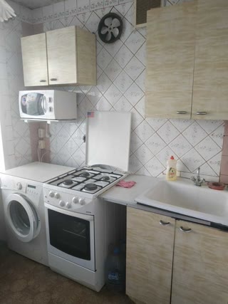 Продам 2х к. квартиру Павловом Поле, р-н Троянда