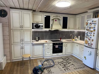 Продаж 2-кімнатної квартири біля Парку Партизанської Слави та метро Червоний хутір
