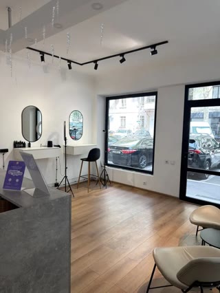 Universal commercial space for rent in Vake