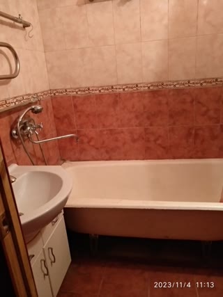 Продам 4-х кімнатну квартиру, Рогань