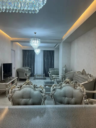 იყიდება 4 ოთახიანი ბინა საბურთალოზე