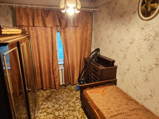 Продається 2-кімнатна квартира, Бульвар Верховної Ради