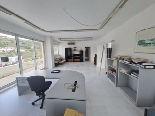 470 m² Office