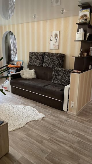 Продам 3-х кімнатну квартиру район Палац спорту