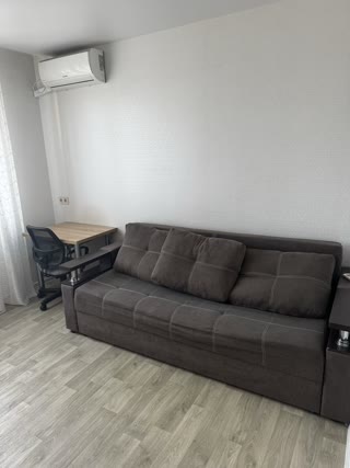 Продам 1- кімнатну квартиру м Метростроителей