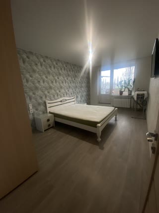 3к квартира з ремонтом на Салтівці, 522 м/р, вул. Валентинівська